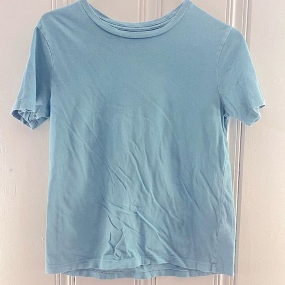 Old Navy Boys T-shirt Size L10-12‎ - Picture 2 of 3